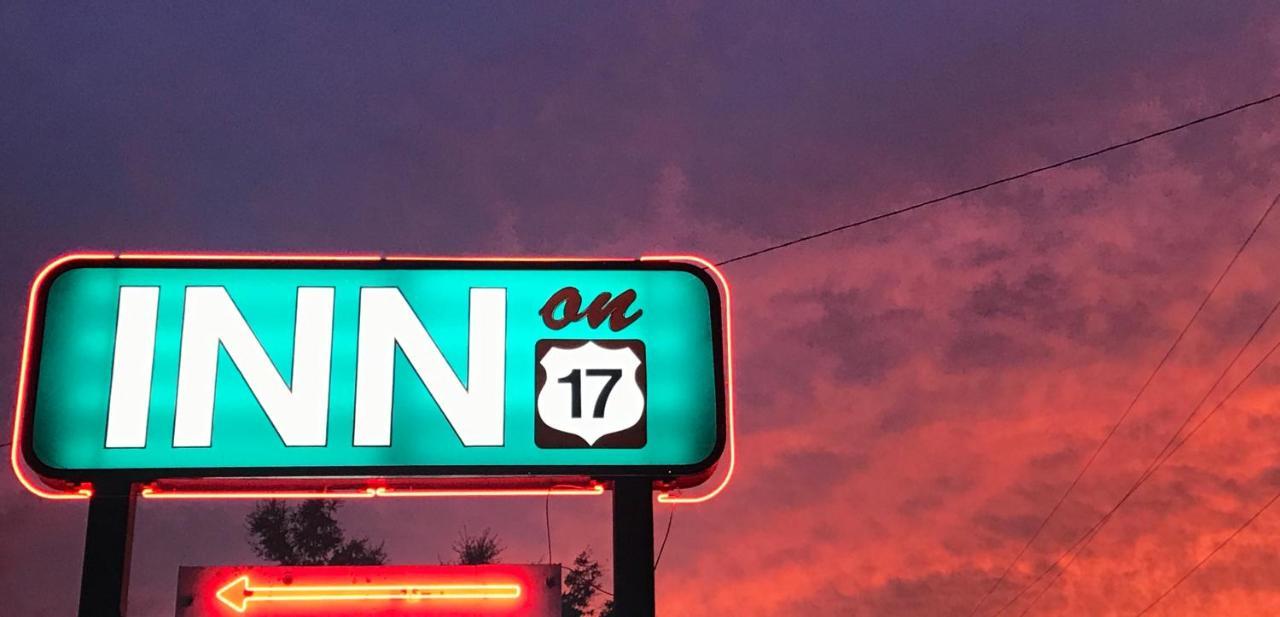 Inn On 17 서배너 외부 사진